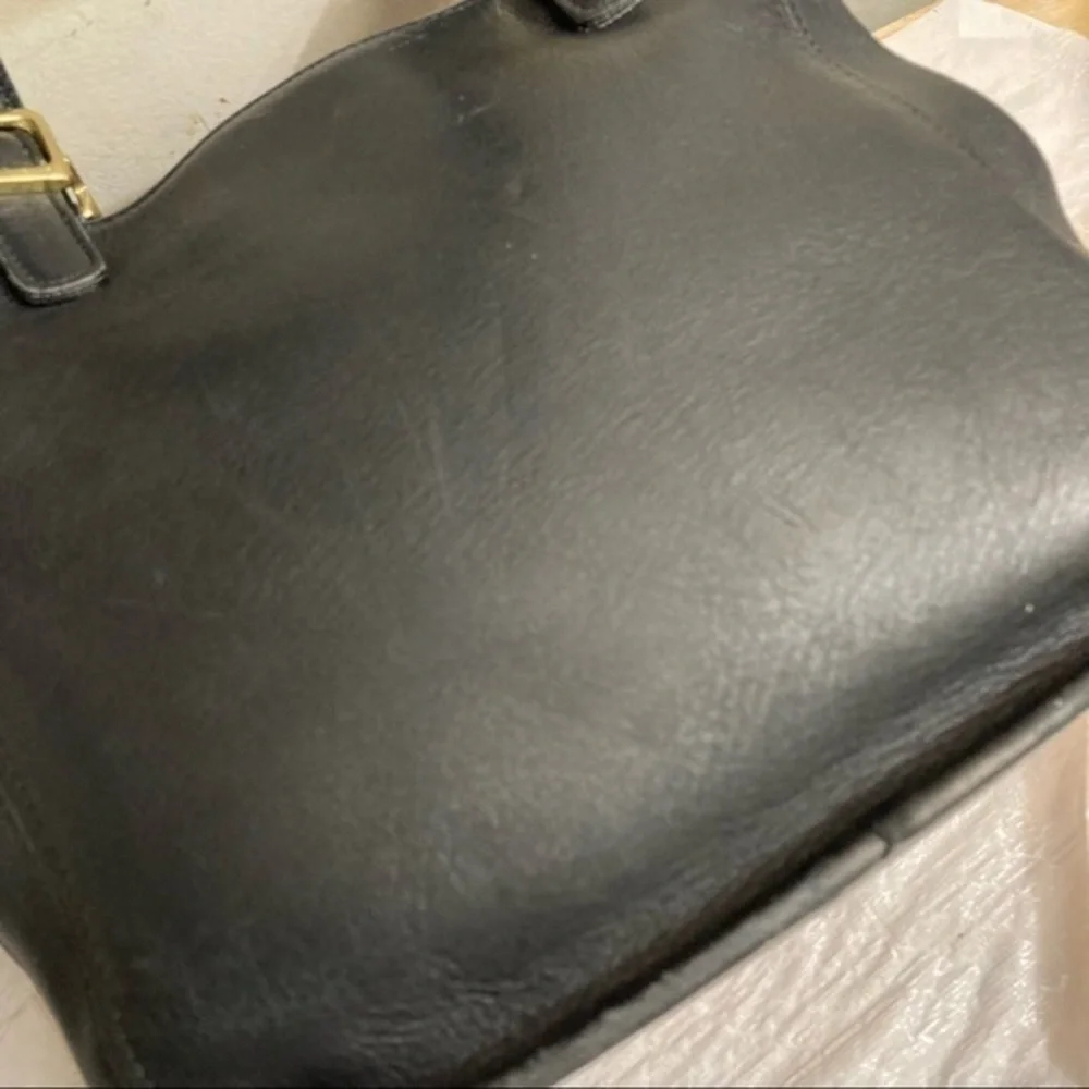 Coach black leather vintage bucket shoulder bag 6008
